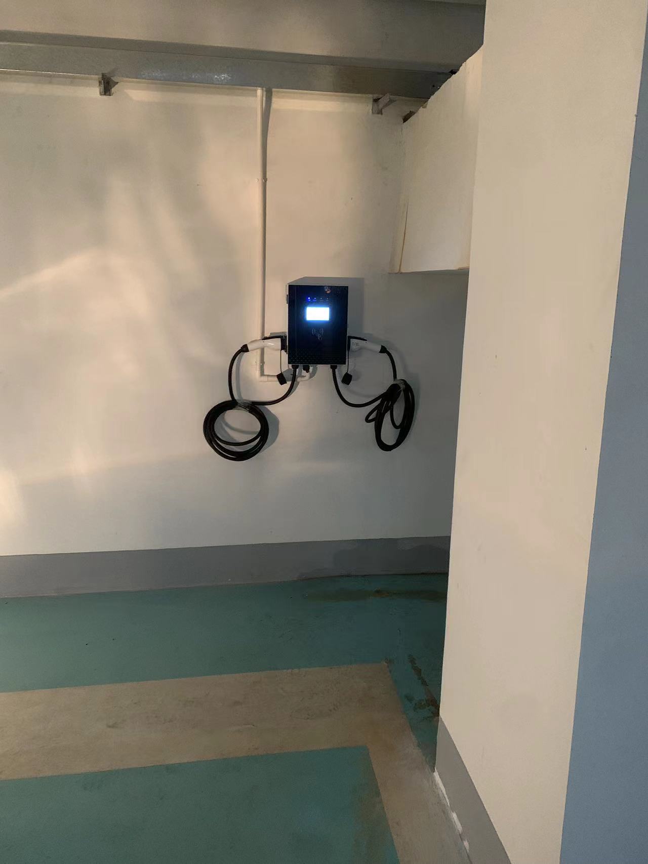 30KW直流樁/14KW交流樁惠州惠陽(yáng)區(qū)充電樁完工-汽車充電樁_充電樁生產(chǎn)_充電樁廠家_深圳耀萊充新能源科技有限公司