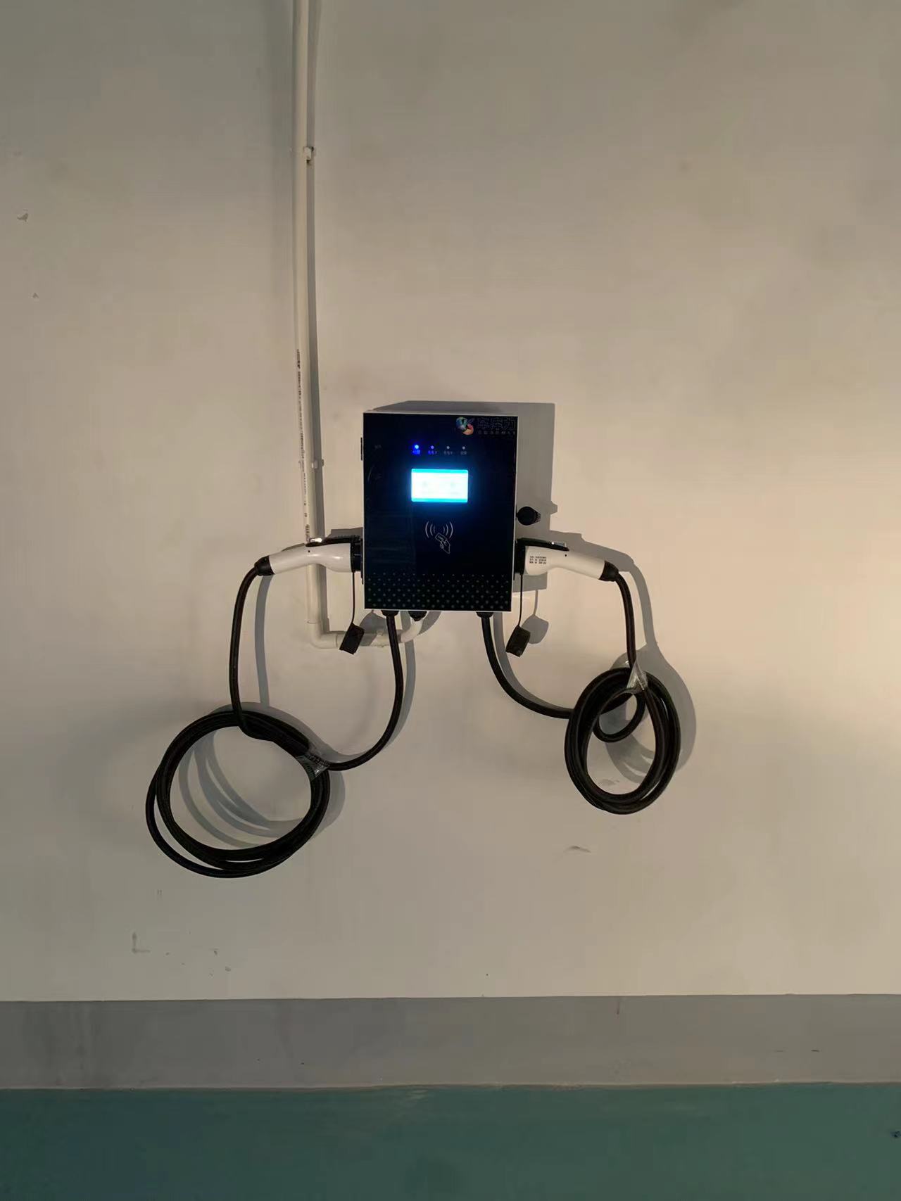30KW直流樁/14KW交流樁惠州惠陽(yáng)區(qū)充電樁完工-汽車充電樁_充電樁生產(chǎn)_充電樁廠家_深圳耀萊充新能源科技有限公司